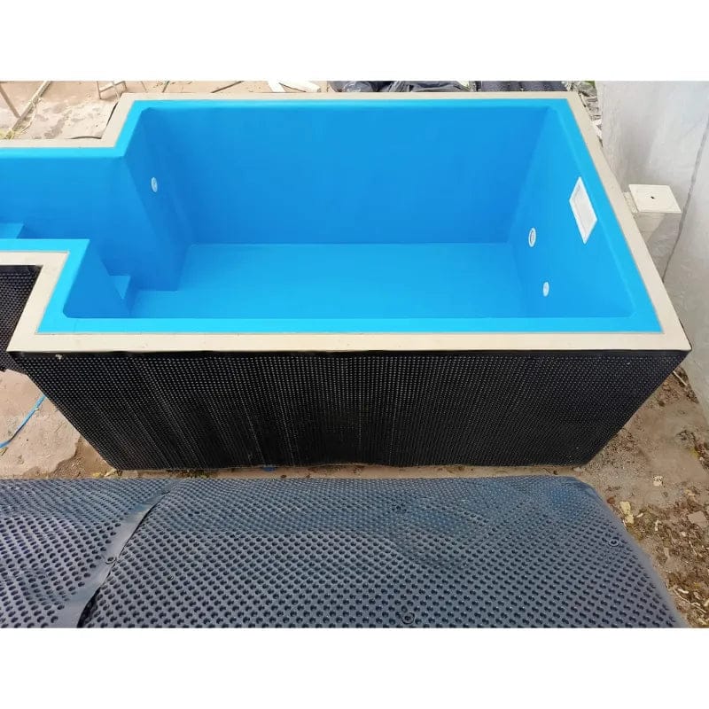 Piscine en Béton — Modèle Enterré