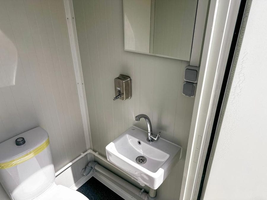 Conteneur Sanitaire Double WC (220 x 120 cm)