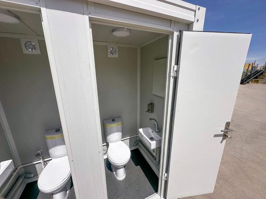 Conteneur Sanitaire Double WC (220 x 120 cm)